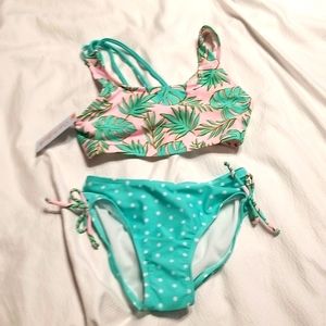 - NWT GIRLS SWIM super cute